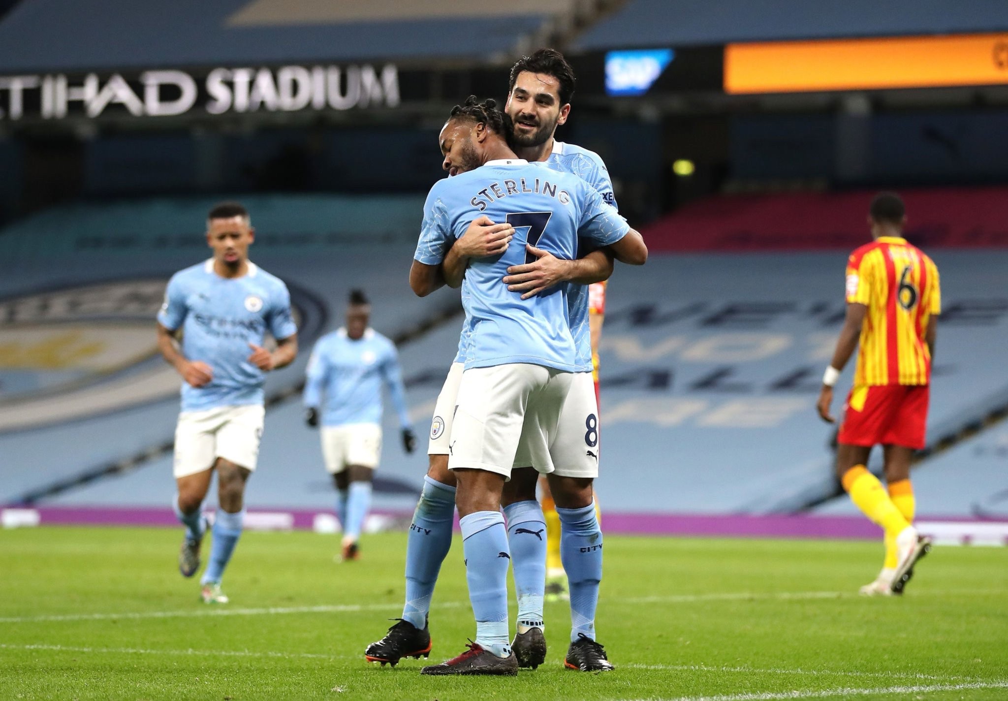 的胜利更多 的胜利更多